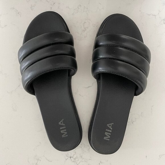MIA Annaleese Black Nappa Comfort Slide Sandals Sz 8 - Picture 1 of 8